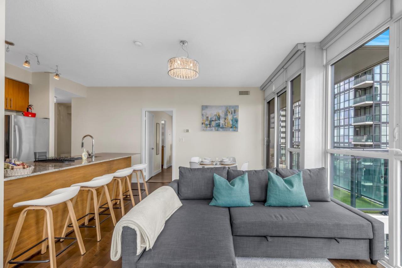 Ultra Luxurious 2.5 Bedroom 2 Full Bathroom 1 Parking Condo Near Sq1 Striking Views Миссиссага Экстерьер фото